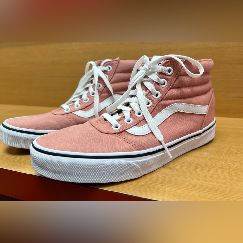 Pink High Top Vans 🌸